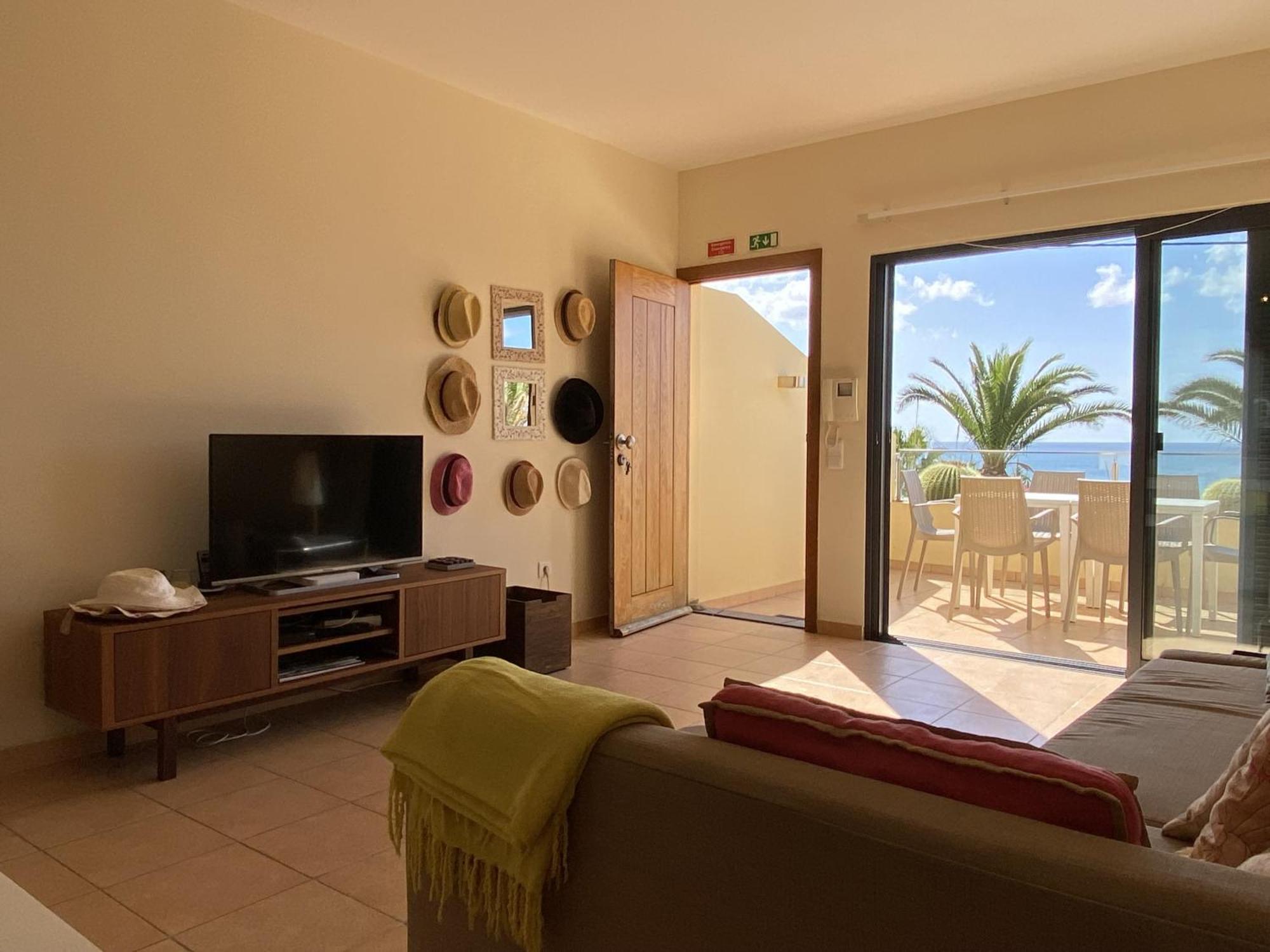 Casa Das Pedras Pretas - By Wehost Porto Santo Exterior photo